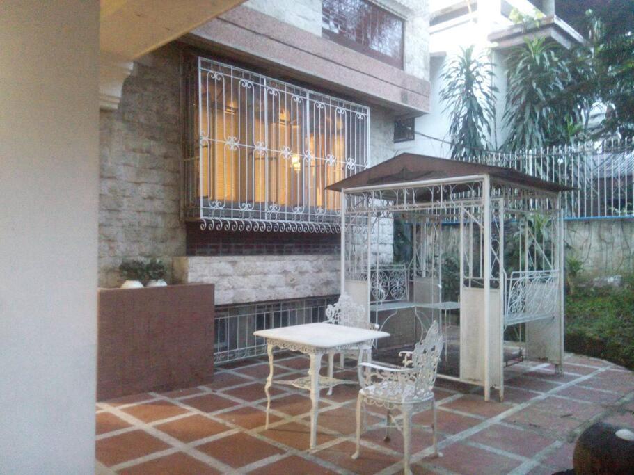 Big House In Quezon City Manila Exteriör bild