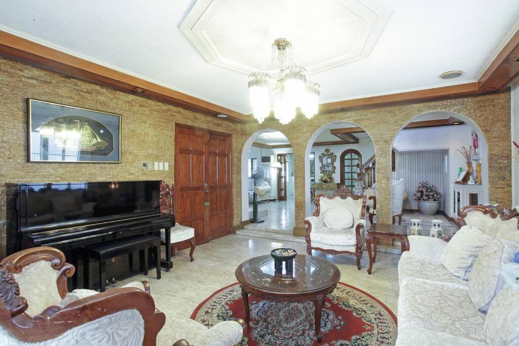 Big House In Quezon City Manila Exteriör bild